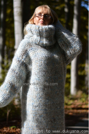 Super chunky wool and mohair sweater in white beige blue mix