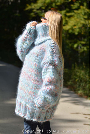 Chunky wool-mohair mix sweater in mint