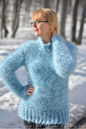 Chunky and soft crewneck mohair sweater in frosty blue
