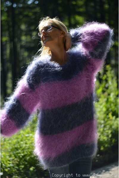 Oversized striped mohair sweater loosely knitted in denim and violet