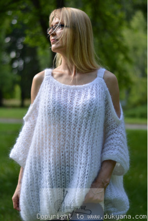 Balloon mohair sweater in pure white