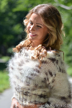 Cropped summer mohair sweater in animal print