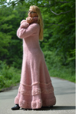 Flared mohair dress hand knitted in pink