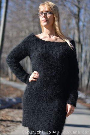Off-shoulder mohair sweater tunic in black
