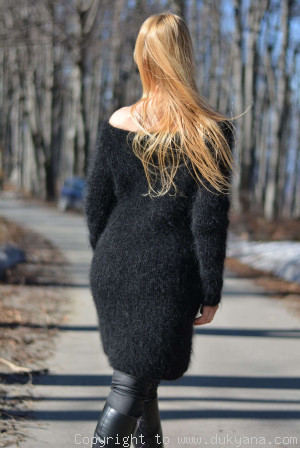 Off-shoulder mohair sweater tunic in black