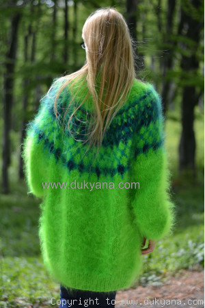 Icelandic T-neck mohair sweater in vibrant green Lopapeysa