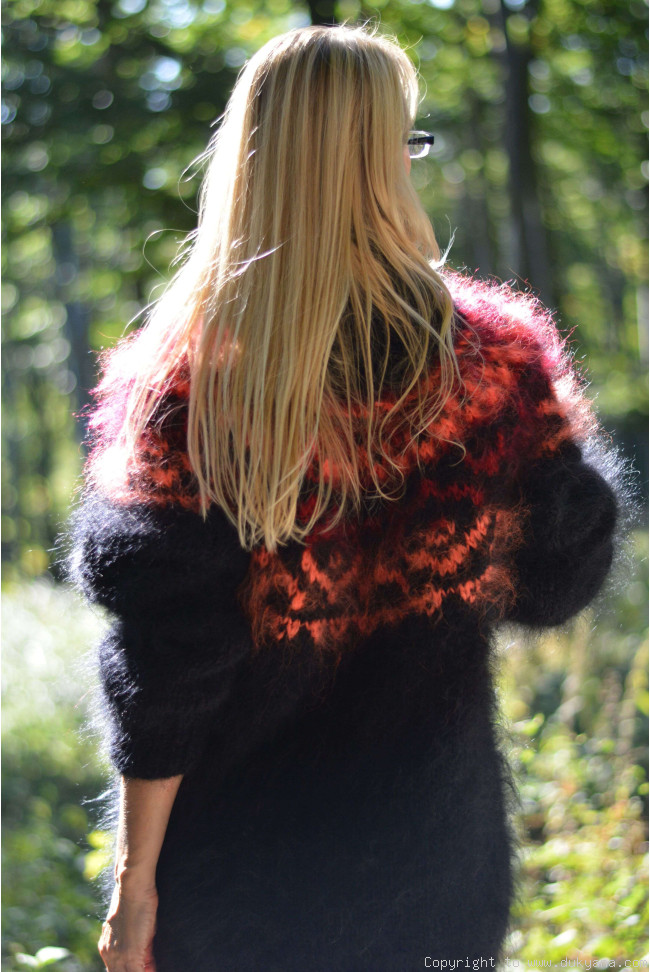 Hand knitted fuzzy mohair Icelandic sweater in black/I76