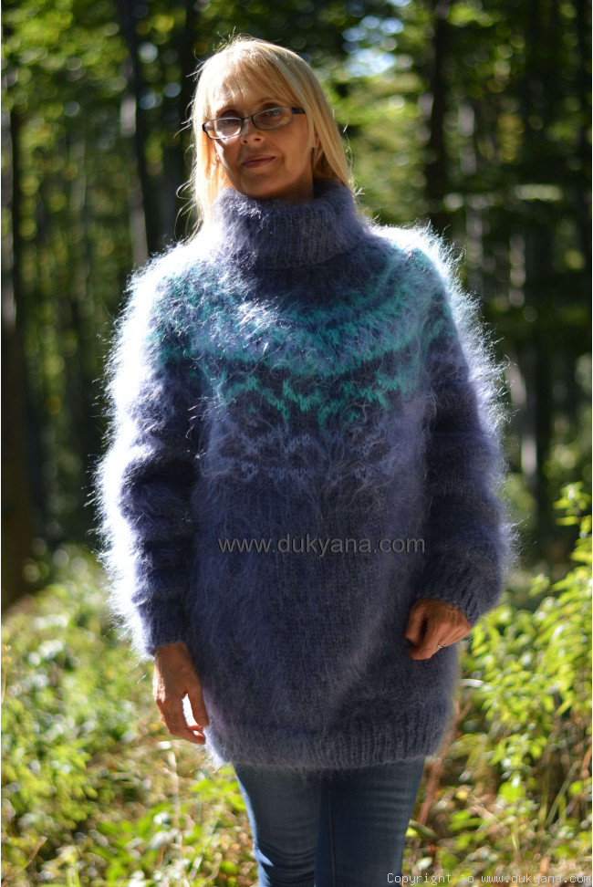 Hand knitted fuzzy mohair Icelandic sweater in blue/I77