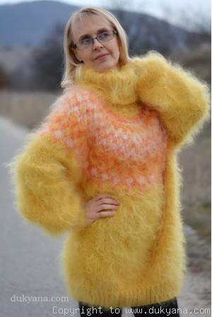 Handknit Icelandic turtleneck sweater in golden yellow Lopapeysa