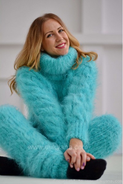 Hand knitted soft and silky cropped mohair Tneck and leggings