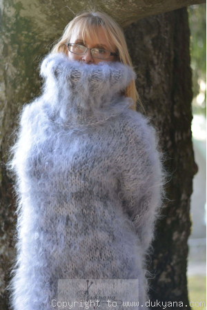 Chunky mohair sweater in gray marble 