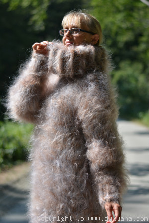Super soft chunky mohair sweater in earthly shades