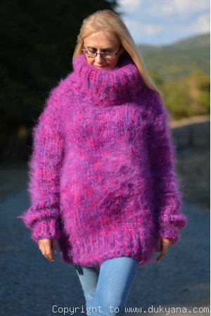 Chunky and cudly mohair sweater in purple shades