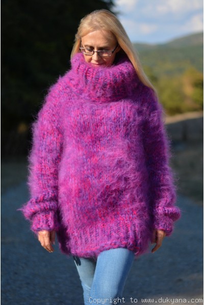Chunky and cuddly mohair sweater in purple shades