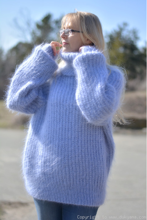 Hand knitted mohair sweater one size raglan Tneck in blue/T77