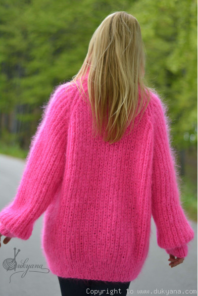 Handknt mohair sweater Turtleneck jumper soft pullover