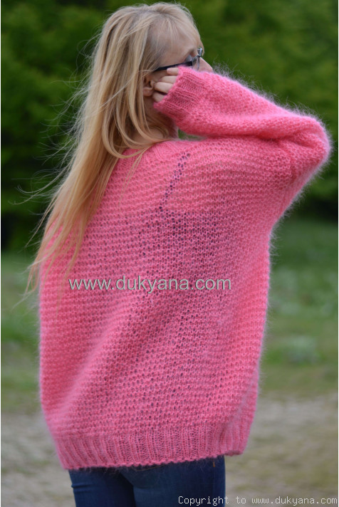 Oversized summer mohair V-neck sweater in candy pink/V8