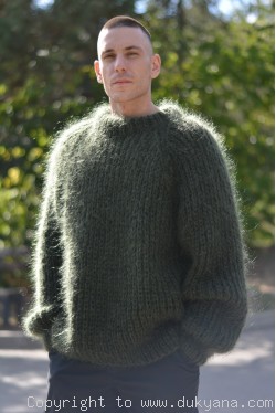 Mens knitted mohair sweater with a crew neck in hunter green