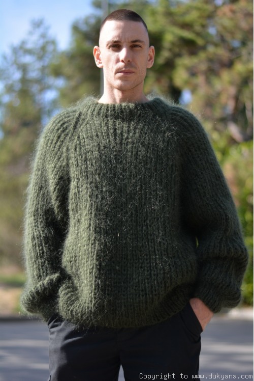 Mens knitted mohair sweater with a crew neck in hunter green