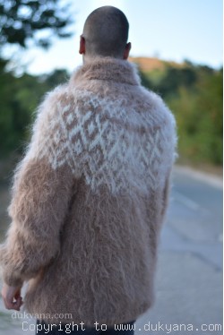Hand knitted Icelandic T-neck mohair sweater in camel beige Lopapeysa