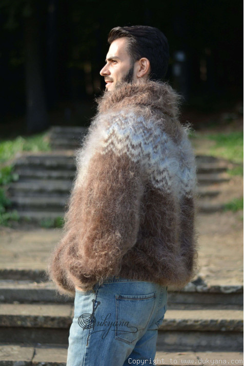 Mens mohair sweater in Icelandic colour pattern/IM17
