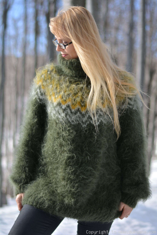 Knitted mens mohair Icelandic Tneck sweater in hunter green