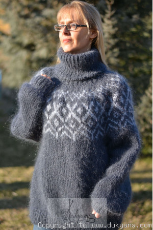 Icelandic T-neck mohair sweater knitted in gray Lopapeysa
