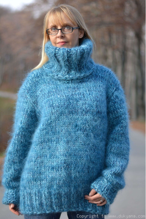 Hand knitted soft and thick mohair mens Tneck sweater in blue/TM44