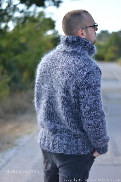 Mens thick mohair sweater in gray mix/TM62