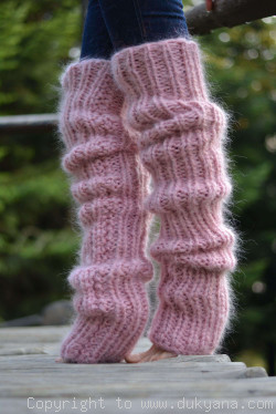 Chunky and thick huge mohair legwarmers in faded pink