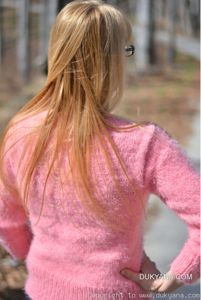 Made to order Angora-like soft summer Vneck sweater in pink