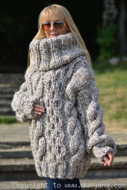 Oversized chunky wool unisex sweater On Request 