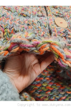 Multicolour chunky wool cardigan in warm autumn tones Multicolour chunky wool cardigan in warm autumn tones