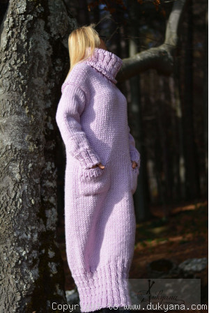 Chunky merino blend long T-neck sweater dress in violet
