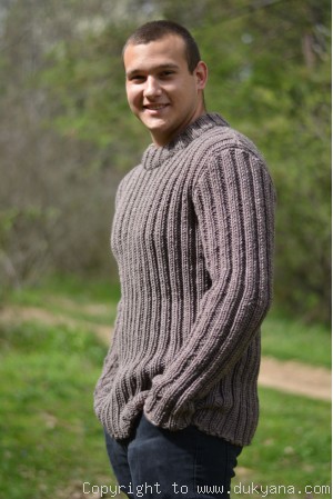 Mens crewneck wool sweater-ribbed and in earthly brown