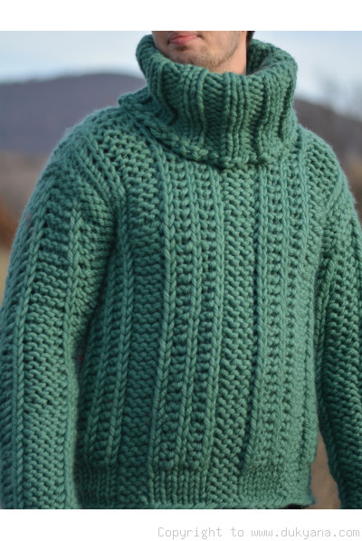 Chunky pure merino wool mens sweater in jade green