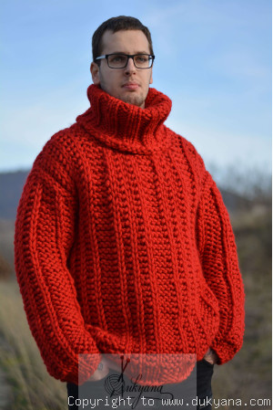 Chunky pure merino wool mens sweater in true red