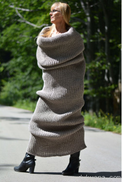 Wool huge tube scarf in beige