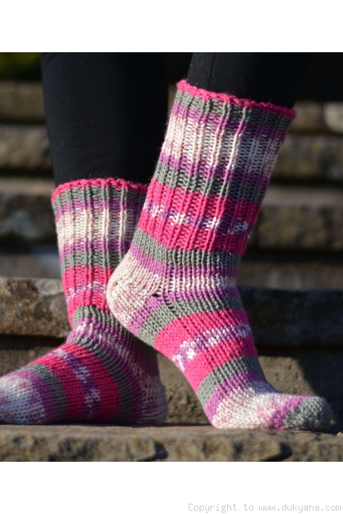 Handmade wool socks in fuchsia gray mix